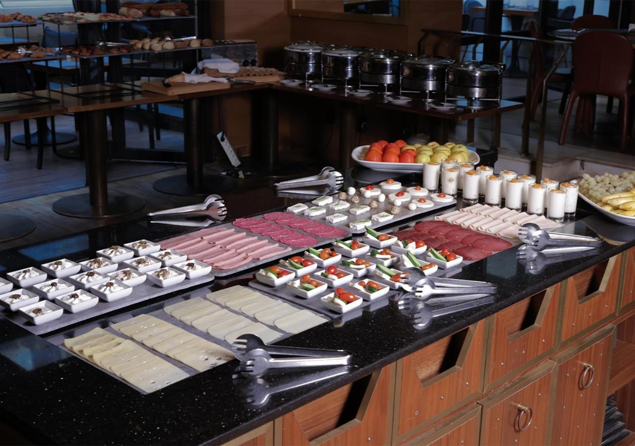 Saifi Suites Hotel Бейрут Экстерьер фото