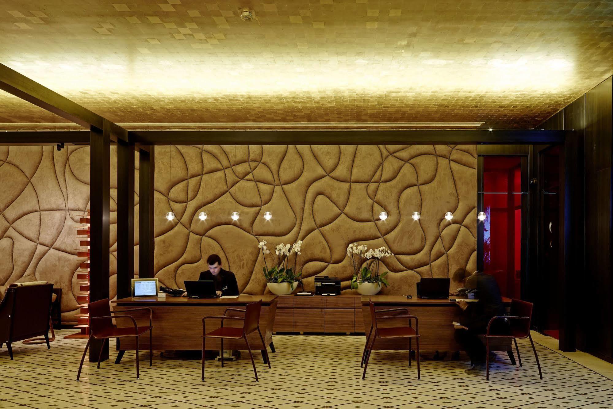 Saifi Suites Hotel Бейрут Экстерьер фото